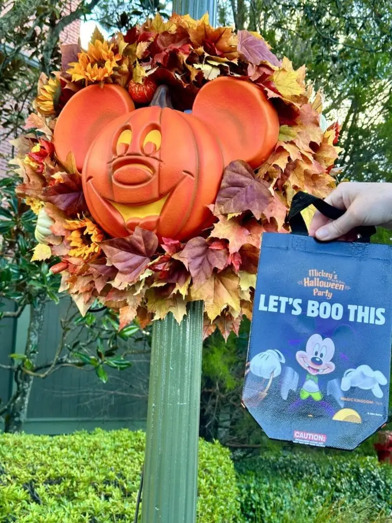 Mickeys Not-So-Scary-Halloween decorations at Walt Disney World