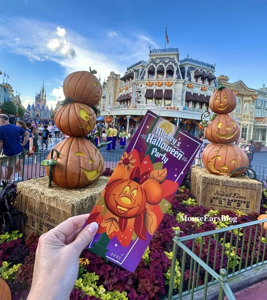 Mickeys Not-So-Scary-Halloween guide