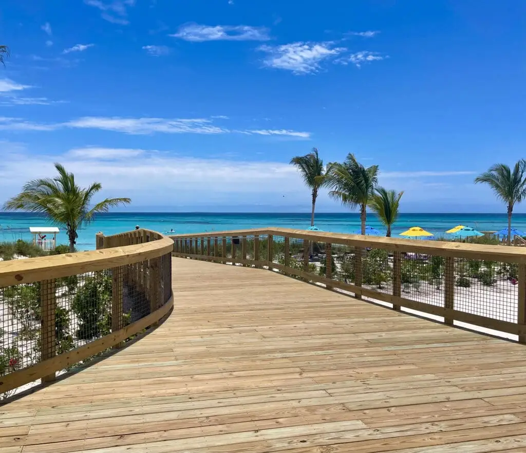 Walkways at Lookout Cay at Lighthouse Point