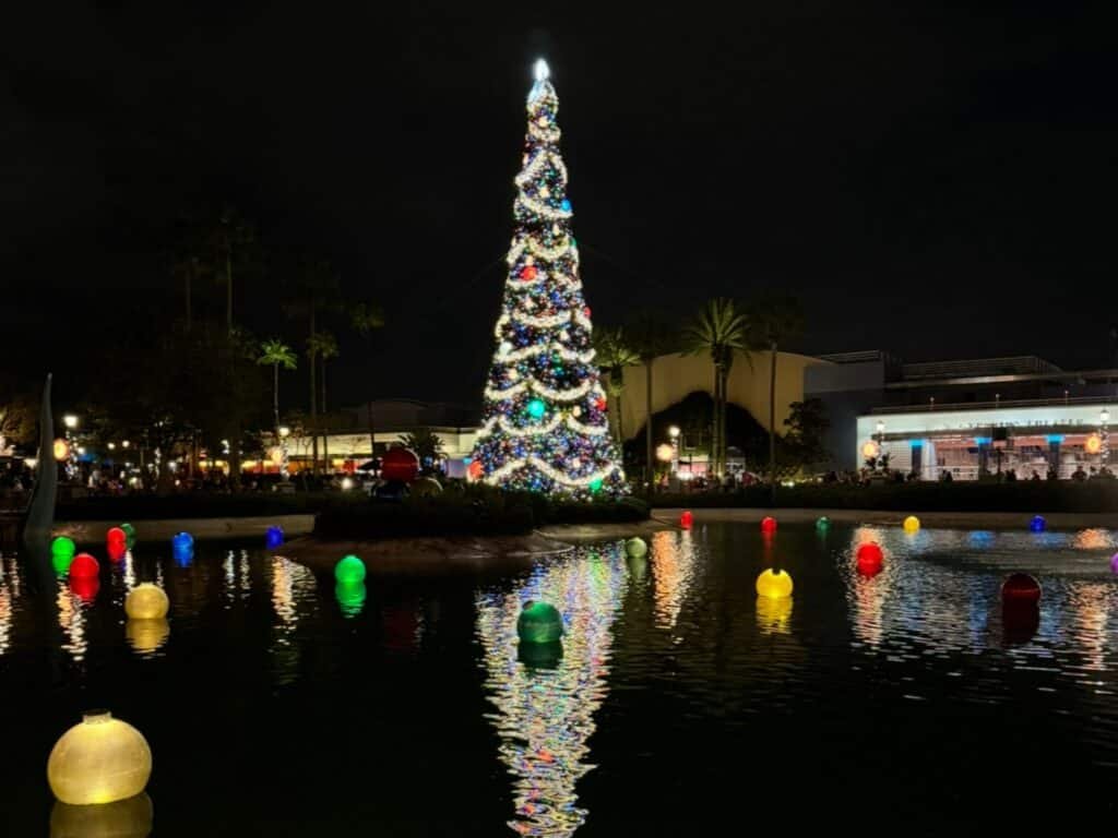 Hollywood Studios Christmas Tree and Ornament decor in Echo Lake