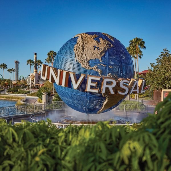 Universal Orlando Globe